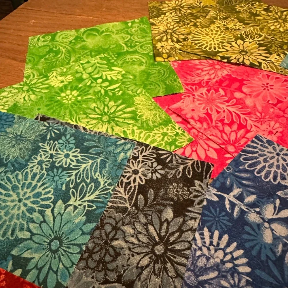 18pc Floral Batik Cotton Fabric Squares 5 Inch Charm Pack Quilting Assortment